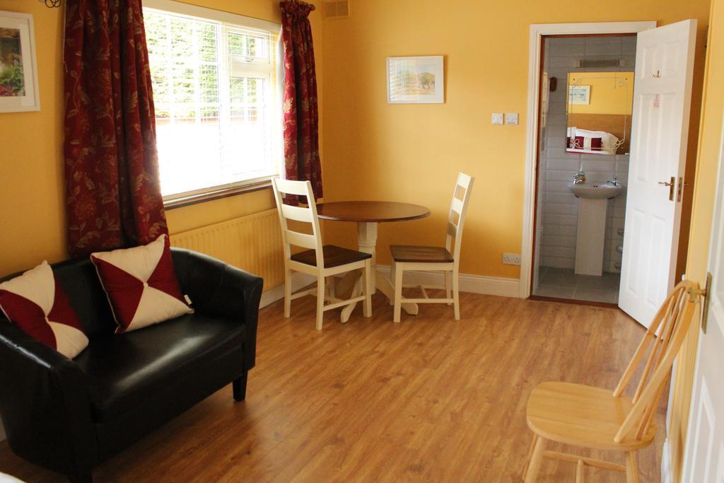 Seacourt Accommodation Tramore - Adult Only Szoba fotó